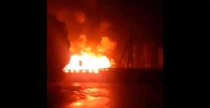 O cazarma a soldatilor rusi a ars in Crimeea. Ar exista cel putin doi morti - VIDEO
