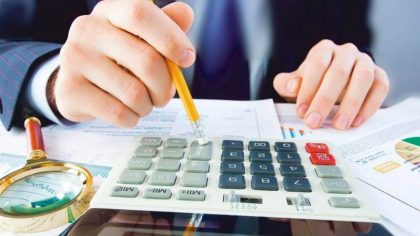 Salariul minim pentru personalul din sectorul bugetar va fi majorat. Proiectul Politicii fiscale si vamale pentru anul 2023 - aprobat in prima lectura. Ce mai prevede acesta Salariul minim pentru personalul din sectorul bugetar va fi majorat. Proiectul Politicii fiscale si vamale pentru anul 2023 - aprobat in prima lectura. Ce mai prevede acesta