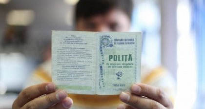 Moldovenii care trebuie sa se asigure de sine statator vor putea cumpara polita medicala obligatorie cu 12 600 de lei. Proiectul - votat de deputati