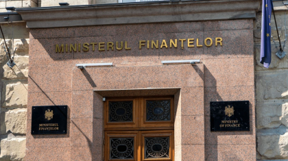 Ministerul Finantelor, dupa ce Ceban i-a invinovatit de intarzierea salariilor pentru angajatii institutiilor de invatamant: "S-au comis erori din partea administratorului de buget, adica de primaria Chisinau" Ministerul Finantelor, dupa ce Ceban i-a invinovatit de intarzierea salariilor pentru angajatii institutiilor de invatamant: "S-au comis erori din partea administratorului de buget, adica de primaria Chisinau"