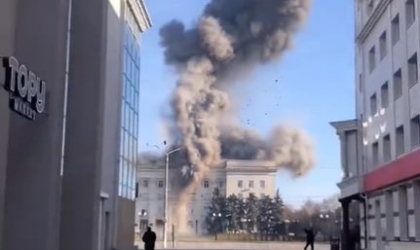 Rusia a bombardat sediul administratiei regionale din centrul Hersonului, recent eliberat - VIDEO Rusia a bombardat sediul administratiei regionale din centrul Hersonului, recent eliberat - VIDEO