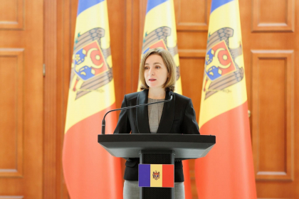 Presedintele tarii, dupa decizia CSE de a suspenda licenta de emisie pentru sase posturi de televiziune din tara: „Aceste posturi arata lipsa unei informari corecte in reflectarea evenimentelor din tara” Presedintele tarii, dupa decizia CSE de a suspenda licenta de emisie pentru sase posturi de televiziune din tara: „Aceste posturi arata lipsa unei informari corecte in reflectarea evenimentelor din tara”