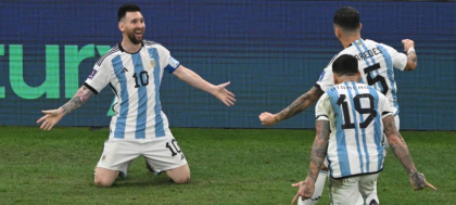 Imaginile bucuriei! Cum a reactionat Lionel Messi imediat dupa penalty-ul decisiv transformat de Gonzalo Montiel in finala mondiala Imaginile bucuriei! Cum a reactionat Lionel Messi imediat dupa penalty-ul decisiv transformat de Gonzalo Montiel in finala mondiala