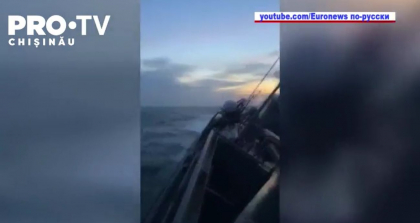 33 de marinari au fost dati disparuti, dupa ce o nava de razboi din Thailanda s-a rasturnat, fiind lovita de o furtuna puternica 33 de marinari au fost dati disparuti, dupa ce o nava de razboi din Thailanda s-a rasturnat, fiind lovita de o furtuna puternica