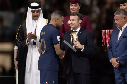 CM 2022: Discursul presedintelui Emmanuel Macron din vestiarul Frantei - VIDEO
