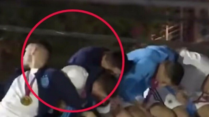 Messi si colegii sai, la un pas de tragedie, dupa ce au ajuns in Argentina. Sportivii s-au ferit in ultima secunda - VIDEO Messi si colegii sai, la un pas de tragedie, dupa ce au ajuns in Argentina. Sportivii s-au ferit in ultima secunda - VIDEO