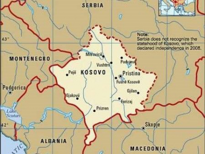 Mii de etnici sarbi au protestat din nou in nordul Kosovo. Cer guvernului sa-si retraga politia din nordul tarii. Premierul sarb avertizase ca situatia din Kosovo este ”in pragul unui conflict armat”
Mii de etnici sarbi au protestat din nou in nordul Kosovo. Cer guvernului sa-si retraga politia din nordul tarii. Premierul sarb avertizase ca situatia din Kosovo este ”in pragul unui conflict armat”