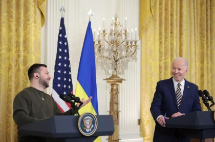 Un oficial de la Casa Alba dezvaluie ce impresie i-a facut Zelenski lui Biden: Se astepta sa ceara mai mult armament, ar fi fost o surpriza sa n-o faca
Un oficial de la Casa Alba dezvaluie ce impresie i-a facut Zelenski lui Biden: Se astepta sa ceara mai mult armament, ar fi fost o surpriza sa n-o faca