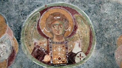 Misteriosul mormant dintr-un sat parasit din Irlanda. Se crede ca acolo e ingropat adevaratul Mos Craciun