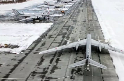 Cum comenteaza Ucraina atacul de la o baza aeriana rusa, aflata la 500 km de granitele sale. Moscova a anuntat ca trei oameni au murit „in urma doborarii unei drone ucrainene”