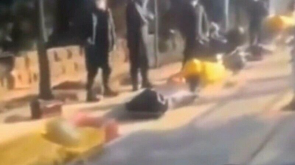 Imagini teribile din China. Siruri de sicrie si cozi de saci pentru cadavre in mijlocul „mega-tsunami-ului” Covid