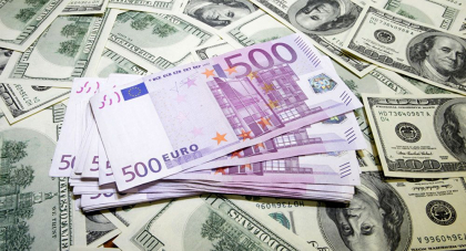 Noi detalii in dosarul celor trei angajati ai Serviciului Vamali si un broker retinuti pentru coruptiei. 675 mii de lei - ridicati de ARBI dintr-o casa de siguranta 