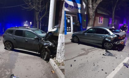 Accident la Soroca. Un barbat a ajuns la spital, dupa ce s-a urcat baut la volan si s-a lovit cu masina de un automobil parcat. Cum s-a intamplat totul - FOTO Accident la Soroca. Un barbat a ajuns la spital, dupa ce s-a urcat baut la volan si s-a lovit cu masina de un automobil parcat. Cum s-a intamplat totul - FOTO