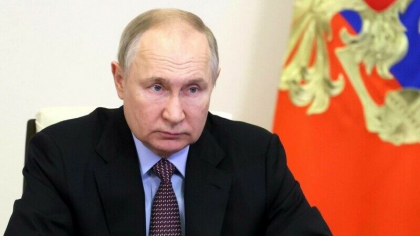 Putin ar fi lansat invazia Ucrainei in timp ce suferea de "megalomanie" provocata de medicamentele impotriva cancerului
Putin ar fi lansat invazia Ucrainei in timp ce suferea de "megalomanie" provocata de medicamentele impotriva cancerului