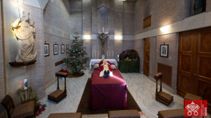Primele imagini cu trupul defunctului papa Benedict al XVI-lea, publicate de Vatican - FOTO
