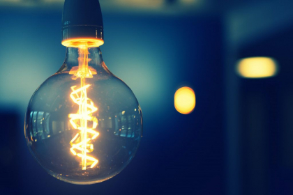 De astazi moldovenii vor achita mai putin pentru energia electrica. Noile tarife intra in vigoare De astazi moldovenii vor achita mai putin pentru energia electrica. Noile tarife intra in vigoare