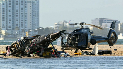 Patru morti dupa ce doua elicoptere s-au ciocnit in aer. Momentul coliziunii a fost filmat - FOTO/VIDEO Patru morti dupa ce doua elicoptere s-au ciocnit in aer. Momentul coliziunii a fost filmat - FOTO/VIDEO