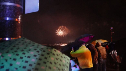 Peste 40.000 de oameni din California au ramas fara curent electric dupa precipitatiile record care au cazut de Revelion - VIDEO 