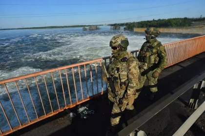 Ce strategie si-ar fi facut Rusia pe frontul din Ucraina
Ce strategie si-ar fi facut Rusia pe frontul din Ucraina