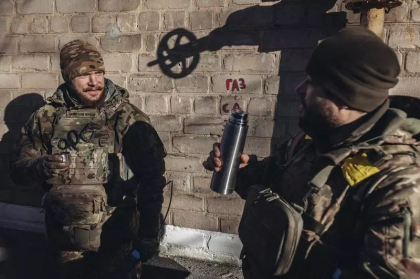 Este „putin probabil" ca Rusia sa patrunda in apropiere de Bahmut in urmatoarele saptamani - evaluarea britanica Este „putin probabil" ca Rusia sa patrunda in apropiere de Bahmut in urmatoarele saptamani - evaluarea britanica