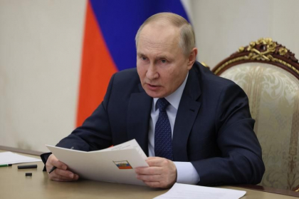 Putin ordona ca in cinematografe sa fie difuzate filme documentare despre ofensiva rusa in Ucraina
Putin ordona ca in cinematografe sa fie difuzate filme documentare despre ofensiva rusa in Ucraina