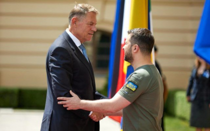 Iohannis a vorbit la telefon cu Zelenski si i-a cerut asigurarea drepturilor minoritatii romane. ”Noua lege a minoritatilor nationale a creat preocupare si nemultumire la nivelul autoritatilor romane”