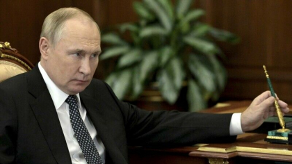 Investigatie Reuters: Agenti pro-Vladimir Putin din Germania actioneaza pentru a intoarce Berlinul impotriva Ucrainei Investigatie Reuters: Agenti pro-Vladimir Putin din Germania actioneaza pentru a intoarce Berlinul impotriva Ucrainei
