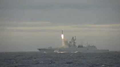 O fregata inarmata cu rachete hipersonice „unice”, lansata la apa in prezenta lui Vladimir Putin. „Inving orice sistem antiracheta” - VIDEO 