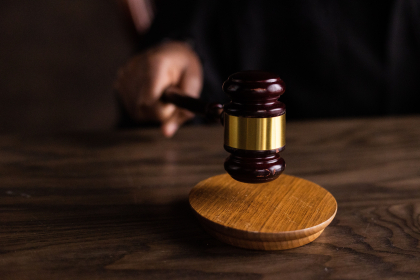 Isi va petrece urmatorii 12 ani dupa gratii. Un barbat - condamnat dupa ce si-a omorat amicul de pahar, la Telenesti Isi va petrece urmatorii 12 ani dupa gratii. Un barbat - condamnat dupa ce si-a omorat amicul de pahar, la Telenesti
