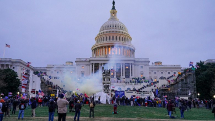 Doi ani de la asaltul asupra Capitoliului din Washington. Politia a arestat 940 de oameni si cauta in continuare 350 de suspecti