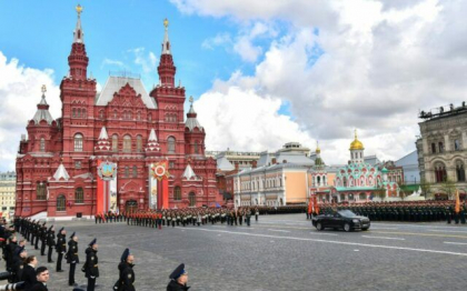 Redactorul-sef al Sputnik Lituania a fost retinut. El este acuzat de spionaj in favoarea Rusiei si incalcarea sanctiunilor UE