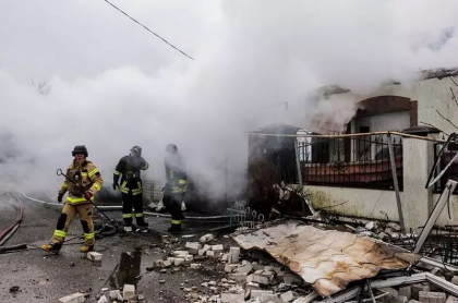 Armistitiul „inchipuit” de Putin: zeci de bombardamente in Ucraina in perioada Craciunului pe rit vechi
Armistitiul „inchipuit” de Putin: zeci de bombardamente in Ucraina in perioada Craciunului pe rit vechi