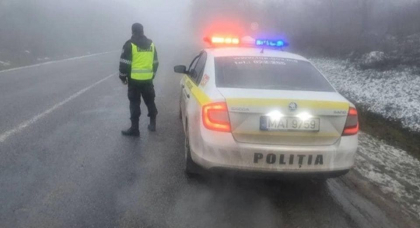 Atentie, soferi. Se circula in conditii de ceata, iar mai multe drumuri din tara sunt umede  
