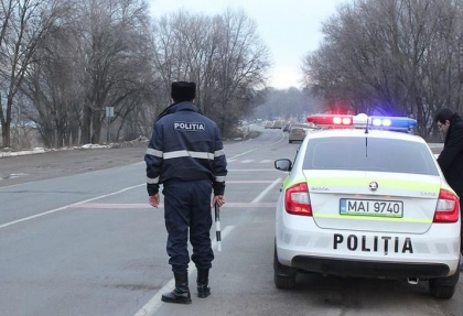 Aproape 30 de soferi au urcat bauti la volan de Craciun pe stil vechi. Ce incalcari au mai depistat oamenii legii in acest weekend - FOTO