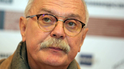 Celebrul regizor rus Nikita Mihalkov, internat la terapie intensiva la Moscova