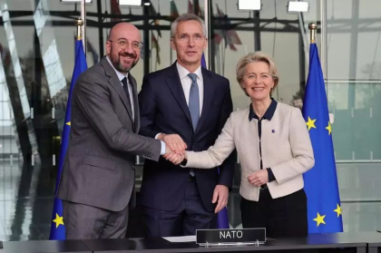 NATO si UE au semnat o declaratie de cooperare comuna. Jens Stoltenberg: Putin a esuat in a diviza Occidentul - VIDEO NATO si UE au semnat o declaratie de cooperare comuna. Jens Stoltenberg: Putin a esuat in a diviza Occidentul - VIDEO
