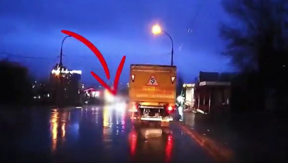 Momentul in care femeia de 50 de ani a fost spulberata pe trecerea de pietoni din sectorul Botanica - VIDEO Momentul in care femeia de 50 de ani a fost spulberata pe trecerea de pietoni din sectorul Botanica - VIDEO