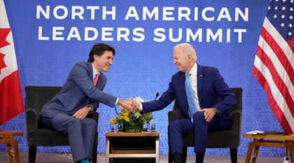 Canada cumpara un sistem de aparare antiaeriana de tip NASAMS de la SUA si-l doneaza Ucrainei, anunta Trudeau dupa o intalnire cu Biden in Mexic
Canada cumpara un sistem de aparare antiaeriana de tip NASAMS de la SUA si-l doneaza Ucrainei, anunta Trudeau dupa o intalnire cu Biden in Mexic