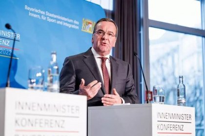 „Persoana potrivita”: Cancelarul Olaf Scholz a desemnat un nou ministru german al Apararii „Persoana potrivita”: Cancelarul Olaf Scholz a desemnat un nou ministru german al Apararii