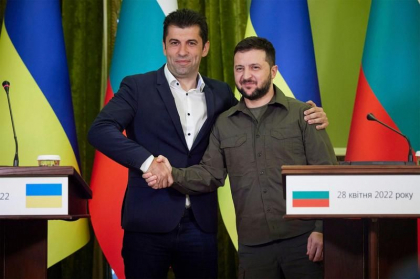 Cum a fost salvata Ucraina de la infrangere de catre Bulgaria, cea mai saraca tara din UE, intr-un moment crucial
Cum a fost salvata Ucraina de la infrangere de catre Bulgaria, cea mai saraca tara din UE, intr-un moment crucial