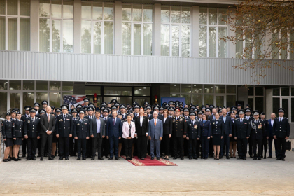 Angajatii Ministerului Afacerilor Interne vor purta acelasi timp de uniforma, indiferent de subdiviziunea in care activeaza. Prin ce se vor diferentia acestea