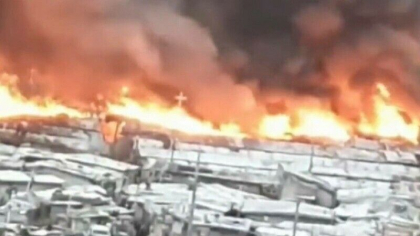 Zeci de case au fost distruse intr-un incendiu puternic care a izbucnit in Seul. 500 de persoane au fost evacuate de urgenta - VIDEO 