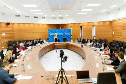 Nicu Popescu, in cadrul consultarilor publice organizate de catre MAEIE: "Suntem ferm convinsi ca vom reusi sa aducem Moldova in Uniunea Europeana" Nicu Popescu, in cadrul consultarilor publice organizate de catre MAEIE: "Suntem ferm convinsi ca vom reusi sa aducem Moldova in Uniunea Europeana"
