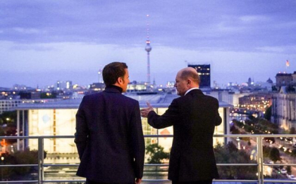Macron si Scholz afirma ca vor sa „construiasca Europa pentru urmatoarea generatie”, la 60 de ani de la semnarea Tratatului de la Elysee
Macron si Scholz afirma ca vor sa „construiasca Europa pentru urmatoarea generatie”, la 60 de ani de la semnarea Tratatului de la Elysee