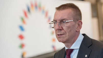 Letonia il expulzeaza pe ambasadorul rus din "solidaritate cu Estonia" Letonia il expulzeaza pe ambasadorul rus din "solidaritate cu Estonia"