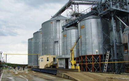 Precizarile Trans-Oil Moldova, dupa ultimul incendiu de la Portul Giurgiulesti: „S-a produs doar la silozurile de depozitare ale unei companii private si nu a provocat raniti sau decese” Precizarile Trans-Oil Moldova, dupa ultimul incendiu de la Portul Giurgiulesti: „S-a produs doar la silozurile de depozitare ale unei companii private si nu a provocat raniti sau decese”