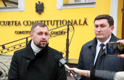 Socialistii au depus o sesizare la Curtea Constitutionala pentru a verifica legalitatea deciziei autoritatilor PAS de a indexa pensiile cu 14,4% de la 1 aprilie Socialistii au depus o sesizare la Curtea Constitutionala pentru a verifica legalitatea deciziei autoritatilor PAS de a indexa pensiile cu 14,4% de la 1 aprilie