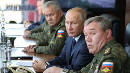 Obsesia pentru igiena a lui Gherasimov i-a infuriat pe aliatii lui Putin. „Razboiul este vremea celor curajosi, nu a celor barbieriti” Obsesia pentru igiena a lui Gherasimov i-a infuriat pe aliatii lui Putin. „Razboiul este vremea celor curajosi, nu a celor barbieriti”