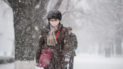 Iarna extrema in Coreea de Nord. Milioane de oameni fara electricitate si hrana ar putea sa moara in case de foame si frig Iarna extrema in Coreea de Nord. Milioane de oameni fara electricitate si hrana ar putea sa moara in case de foame si frig