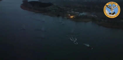 Misiune ca-n filme: Trupele speciale ucrainene au traversat Niprul in Herson pe timpul noptii si au distrus mai multe pozitii rusesti inainte sa se retraga - VIDEO Misiune ca-n filme: Trupele speciale ucrainene au traversat Niprul in Herson pe timpul noptii si au distrus mai multe pozitii rusesti inainte sa se retraga - VIDEO